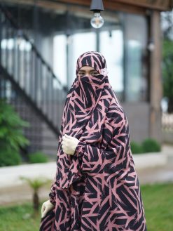 Alternative view of Long Khimar – 70