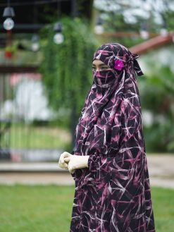 Alternative view of Long Khimar – 72