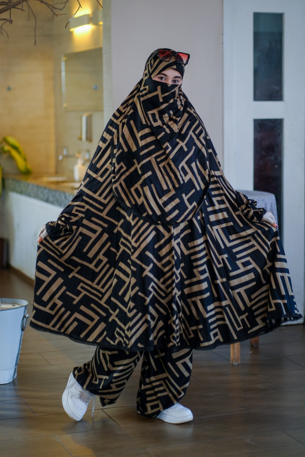 Khimar & Plazu - 202 - Image 4