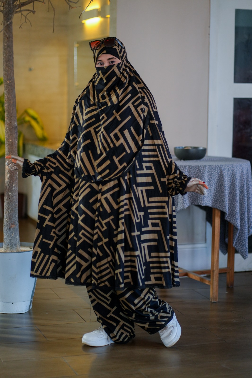 Khimar & Plazu - 202 - Image 2
