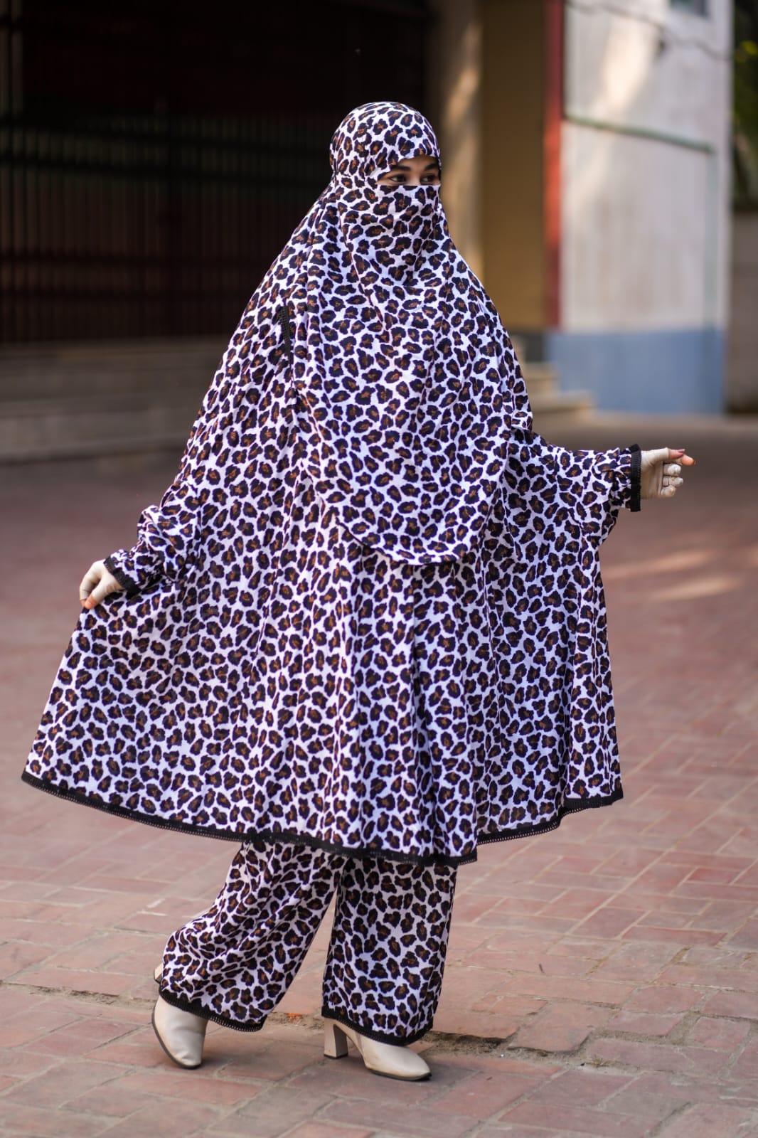 Khimar & Plazu – 247 - Image 2