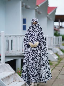 Alternative view of Long Khimar - 59