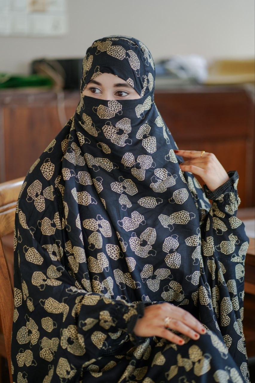 Khimar & Plazu - 250 - Image 2